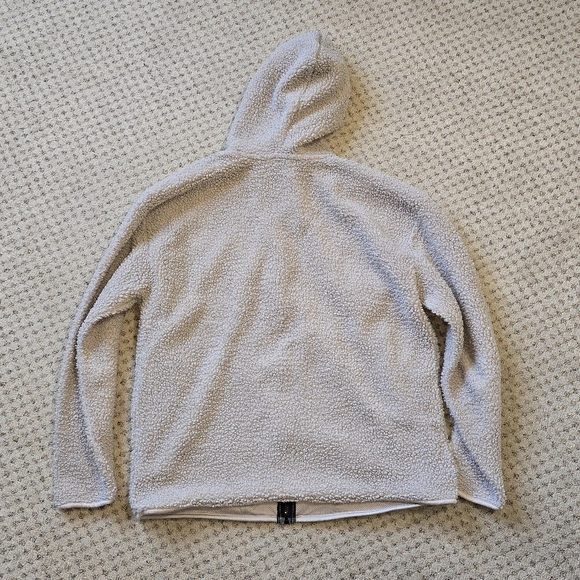 Old navy sherpa jacket with hood - Picture 2 of 7